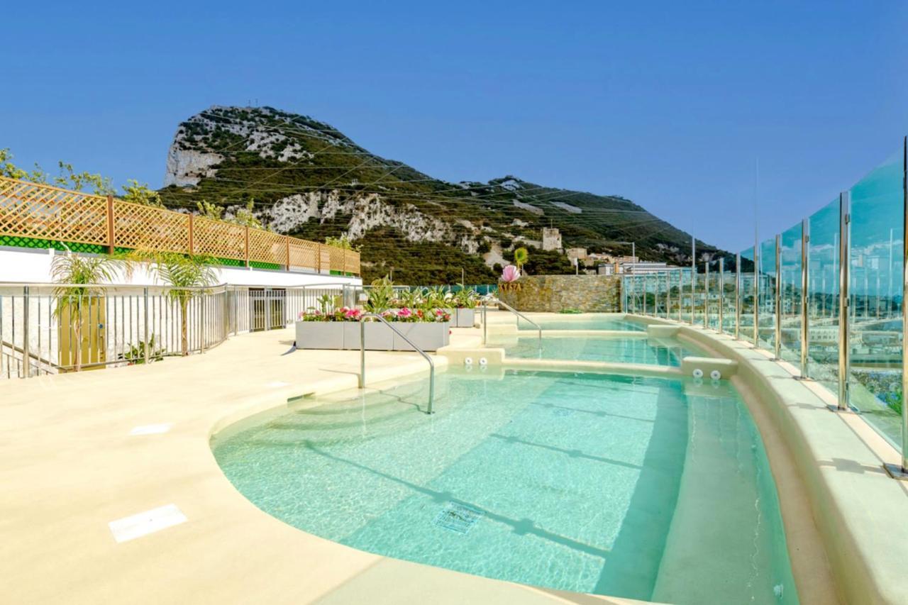 Ocean Spa Suite 11-Hosted By Sweetstay Gibraltar Exterior foto