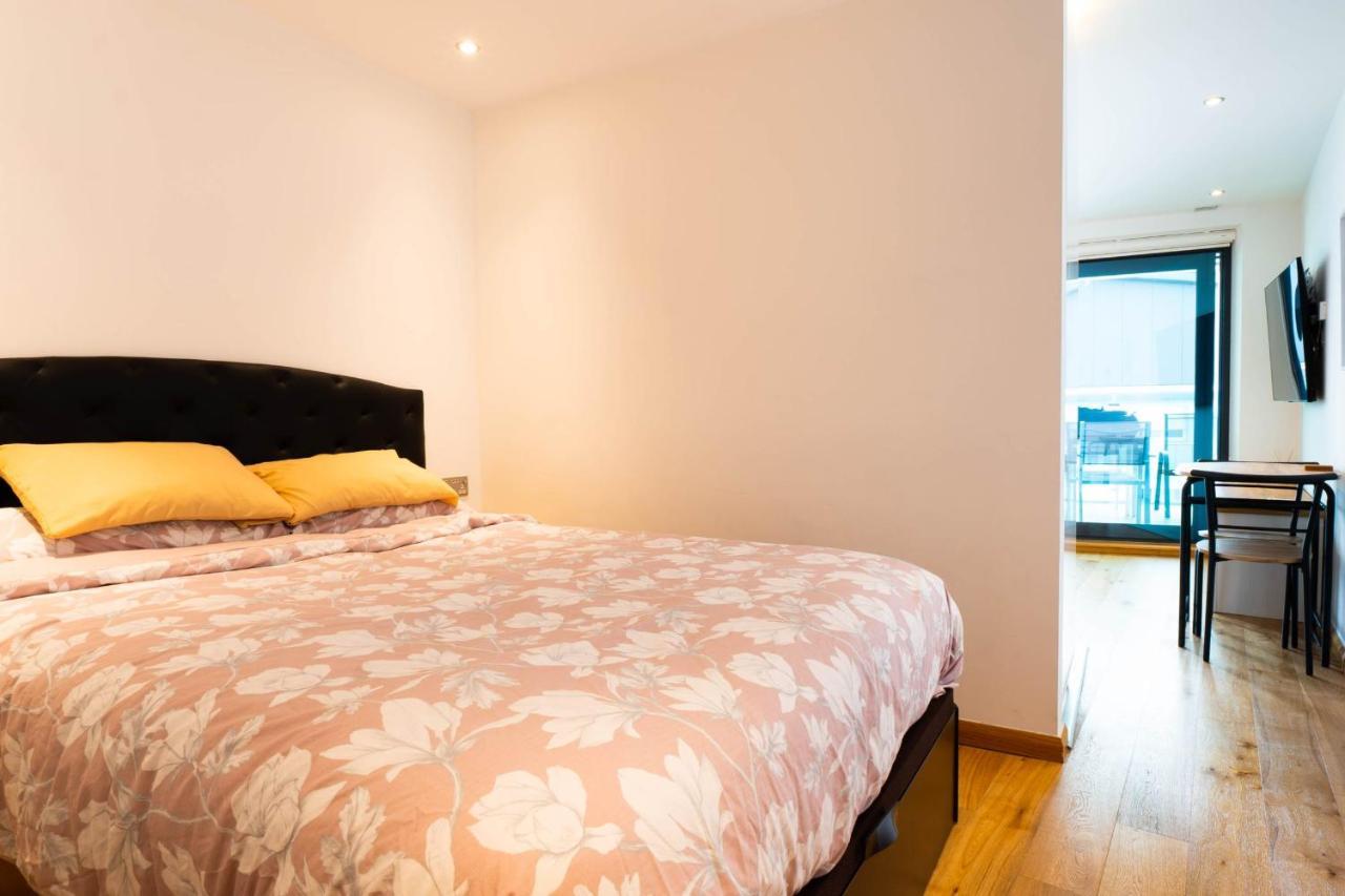 Ocean Spa Suite 11-Hosted By Sweetstay Gibraltar Exterior foto